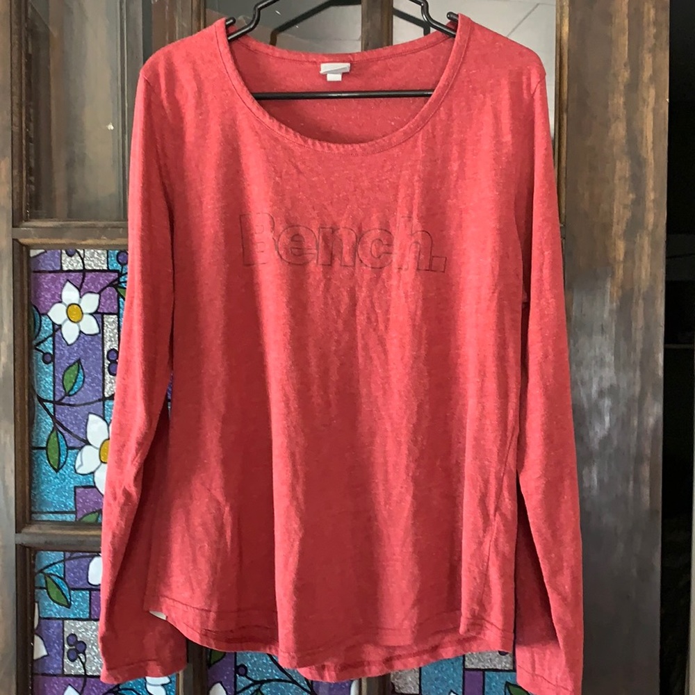 Bench tee